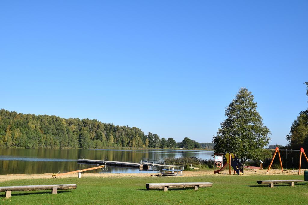 Mooste Moisa Linakoja Kuelalistemaja Hotel Exterior photo